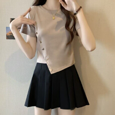 批发大码<b class='q'>胖</b>妹妹显瘦遮肚子正肩短袖上衣女夏季设计感不规则斜扣打底衫