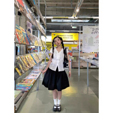 批发法式复古荷叶边衬衫夏季新款蕾丝收腰显瘦短袖衬衫