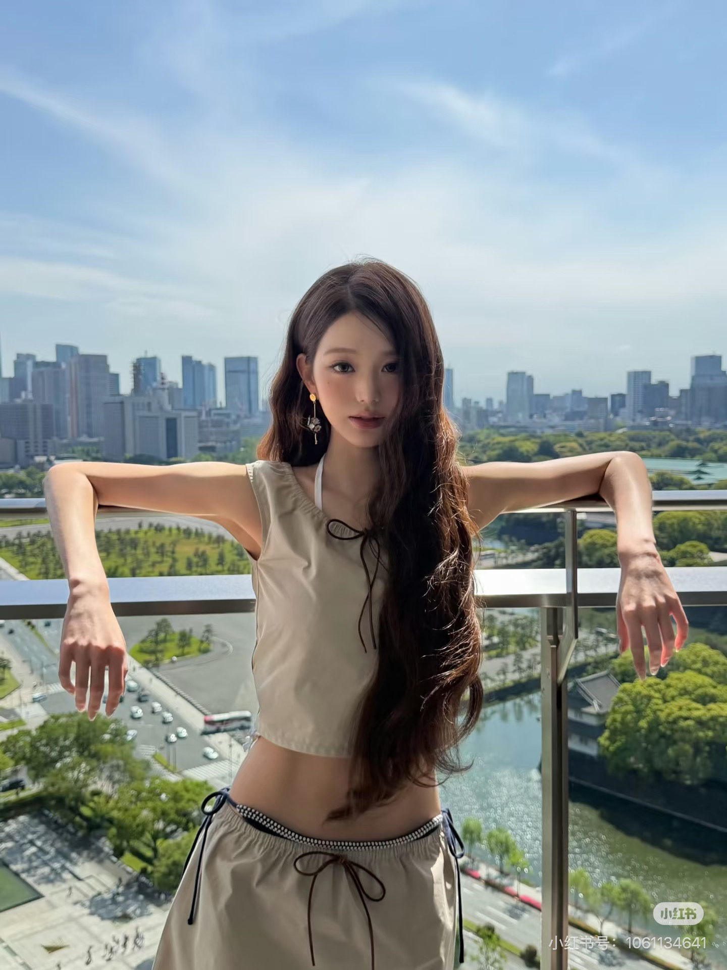 장 원 영어 같은 단락 2026 새로운 여름 카키 색 민소매 쇼트 스타일 맨위 미니 스커트 세트