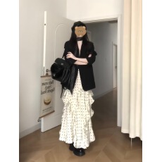 批发2026早春新款<b class='q'>休闲</b>高级感黑色西装外套女波点荷叶边连衣裙两件套