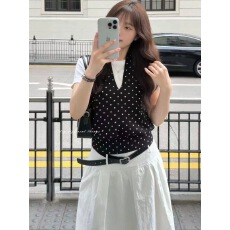 批发初夏穿搭一整套2026新款白色t恤叠穿波点背心马甲半身裙三件套女