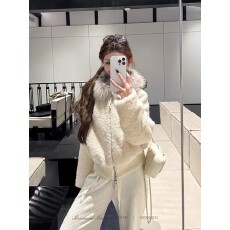 批发暖冬咩咩 大毛领短款环葆羊羔毛保暖外套女冬