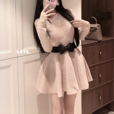 批发冬法式名媛V领蝴蝶结针织连衣裙女收腰显瘦晚宴打底蓬蓬短裙腰带