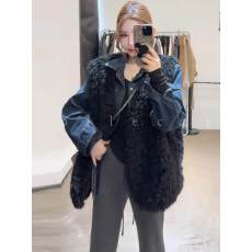 批发25新款设计感复古蓝色加绒加厚<b class='q'>牛仔</b><b class='q'>衬衫</b>搭配羊羔毛马甲套装