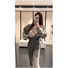 批发美式复古休闲运动风套<b class='q'>装</b>女秋冬新款字母印花V领短卫衣高腰微喇裤
