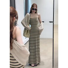批发高级感两件套女夏季新款撞色条纹吊带<b class='q'>连衣裙</b>防晒开衫法式通勤套装