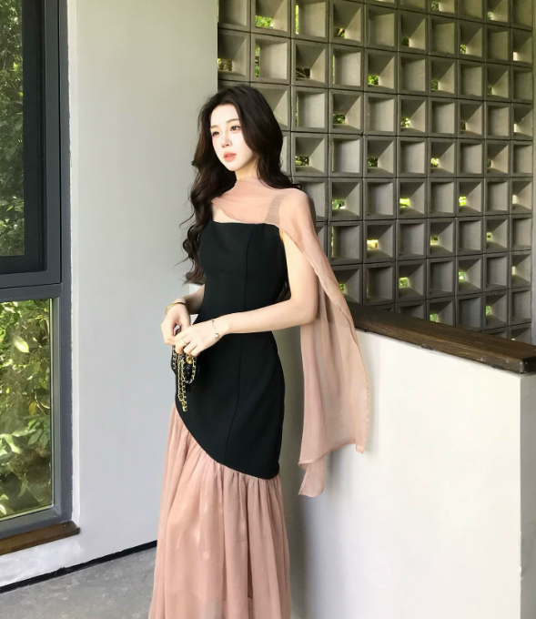 프랑스식 부드러운 바람 민소매 광장 칼라 조끼 스커트 여름 고급 센스 아름다운 품격 페이크 레이어드 패치워크 인어 꼬리 롱 스커트