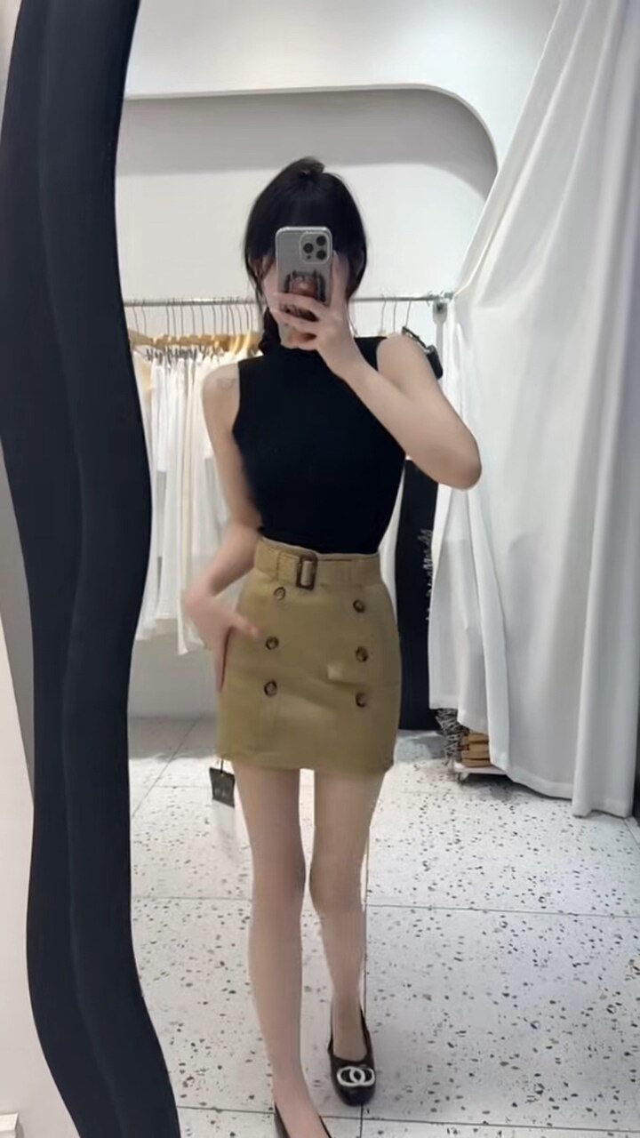 패션 세트 검정색 품격 니트 조끼 여성 새로운 2026 여름 섹시함 다용도 타이트 스커트 미니 스커트 투피스 세트