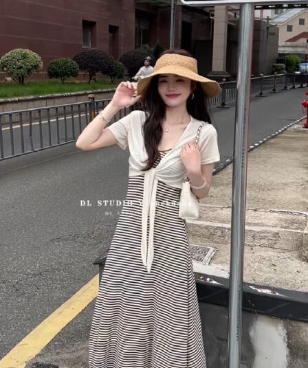 한 부서 미니멀리즘 클래식 V넥 스트라이프 슬립 여성 드레스 여름 허리 수축 롱 스커트 레이스업 자외선 차단 재킷