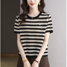 批发条纹冰丝<b class='q'>针织衫</b>t恤女短袖夏季2026新款中年<b class='q'>妈妈</b>镂空薄款打底上衣