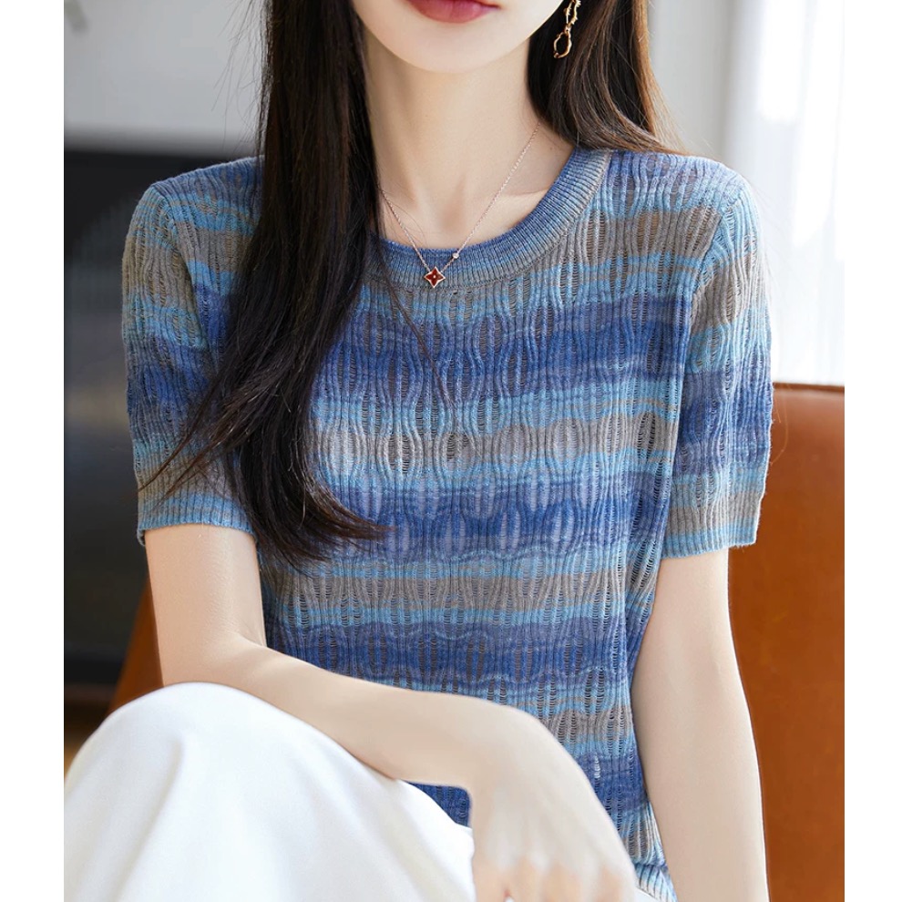프랑스식 배색 스트라이프 홀로우 아웃 반팔 니트 티셔츠 여성 2026 여름 섹션 디자인 센스 작은 대중 라운드 넥 슬림해 보이는 맨위