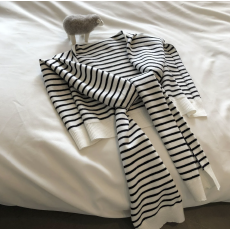 批发<b class='q'>条纹</b>针织小披肩女外搭配裙子小坎肩春秋冬夏季空调房<b class='q'>衬衫</b>围巾两用