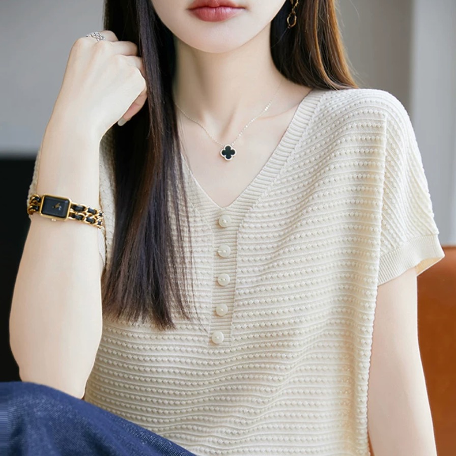 단색 V넥 반팔 티셔츠 여성 여름 2026 새로운 기본 셔츠 외국 가스 빅 사이즈 여성 의류 얼음 실크 니트 맨위