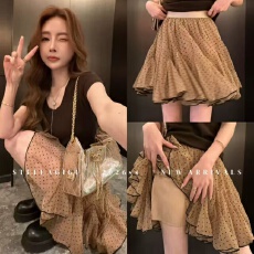 批发2026夏季新款基础百搭款 U领纯色短袖T恤➕灵动波点网纱<b class='q'>半身裙</b>