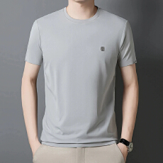 批发蚕丝短袖T恤中老年<b class='q'>男士</b>夏季圆领宽松商务休闲薄款冰丝爸爸装<b class='q'>上衣</b>