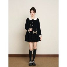 批发法式赫本风黑色丝绒连衣裙女秋冬高级感木耳边<b class='q'>气质</b>甜美直筒娃娃裙