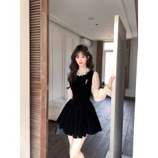 批发2026 镜花水月 法式富家千金重工丝绒小黑裙气质赫本风连衣裙