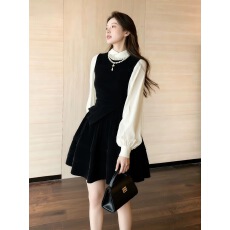 批发2026春季新款法式荷叶领拼接网纱植绒修身显瘦性感喇叭袖打底衫女