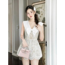 批发法式小香风V领蕾丝拼接无袖连体裤女高级感气质名媛收腰显瘦短裤