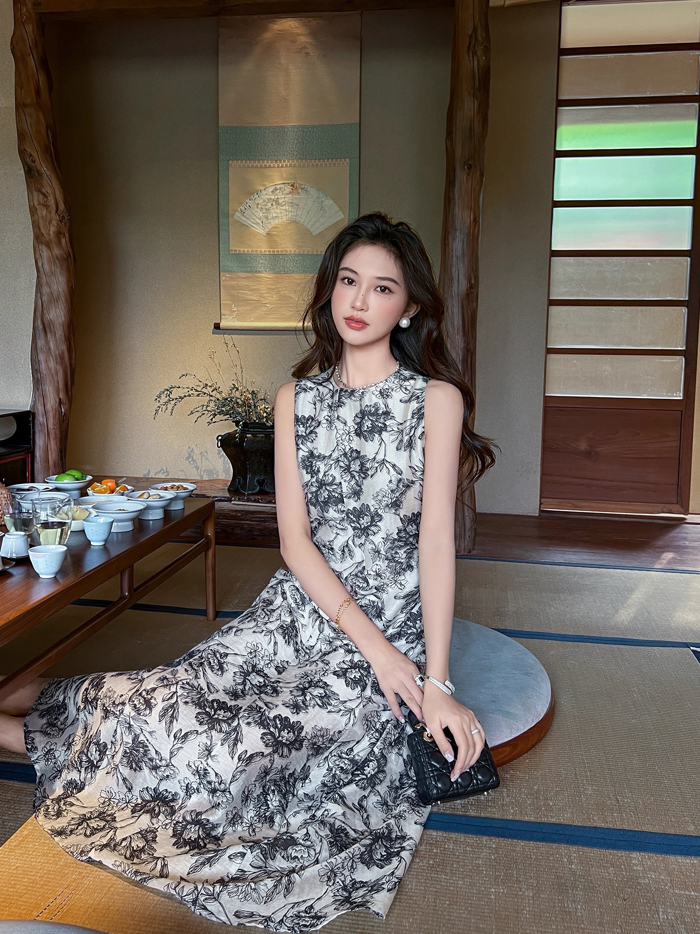 자이언트 잘 생긴 민소매 꽃무늬 여성 드레스 여름 새로운 프랑스식 빛 럭셔리 허리 수축 슬림해 보이는 품격 a 단어 길이 치마