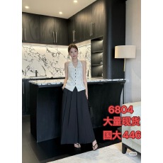 批发2026春夏条纹显瘦挂脖马甲女V领纽扣西装马夹叠穿外搭上衣套装