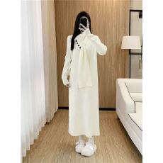 批发2025新款可拆卸围脖毛衣<b class='q'>长裙女</b>秋冬设计感米<b class='q'>白色</b>宽松针织连衣裙
