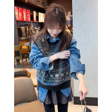 批发2025复古提花叠穿流行针织马甲无袖设计圆领马夹➕<b class='q'>衬衣</b>两件套宽松