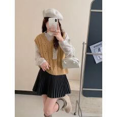 批发镂空麻花针织<b class='q'>马甲</b>小清新女春季新款叠穿外穿复古V领坎肩上衣背心