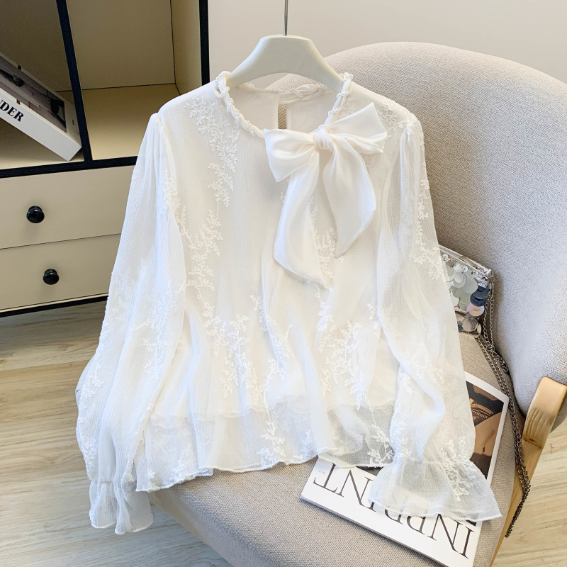 实拍 时尚洋气春季甜美新款提花大蝴蝶结珍珠领蕾丝雪纺衬衫女
