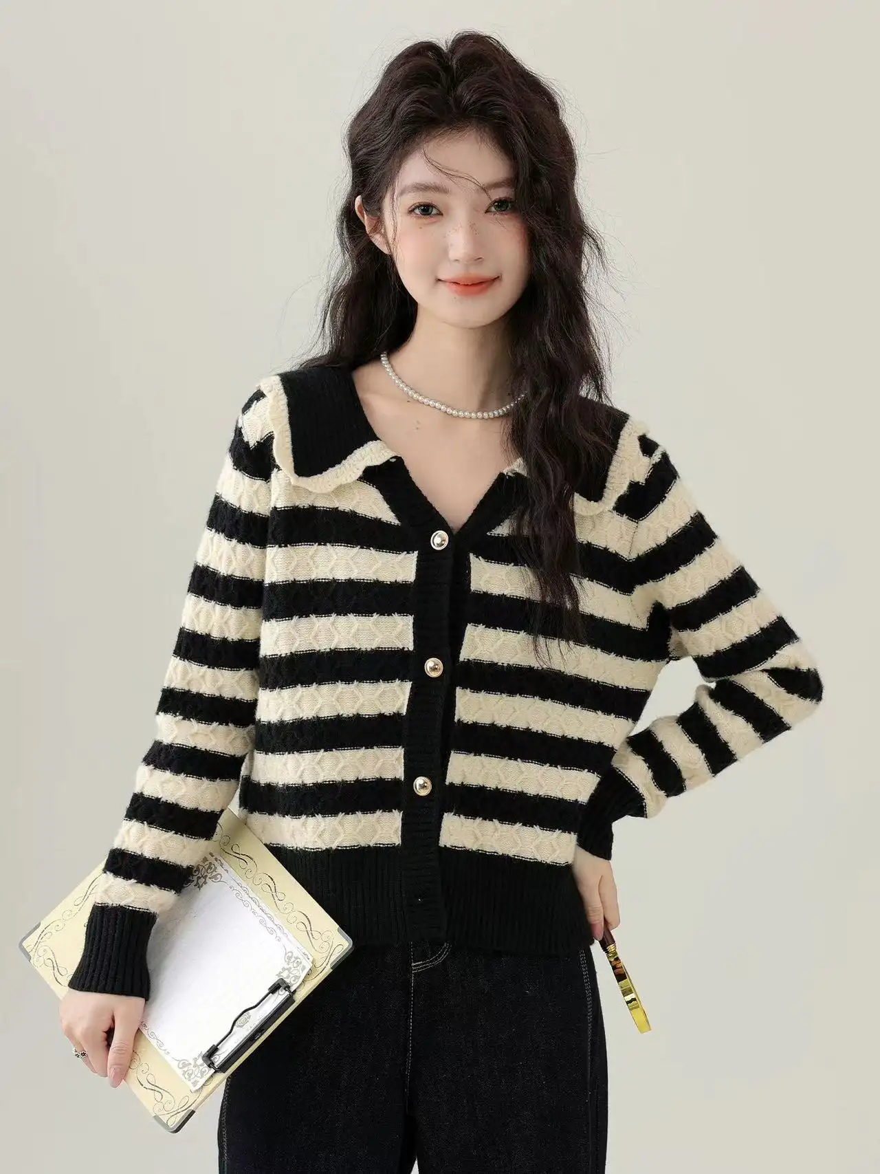 레트로 스트라이프 폴드 칼라 가디건 상세 이미지 2