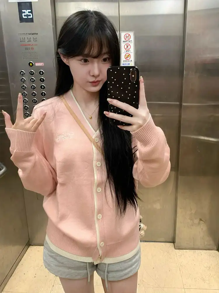 루즈핏 핑크 V넥 울 가디건 상세 이미지 3