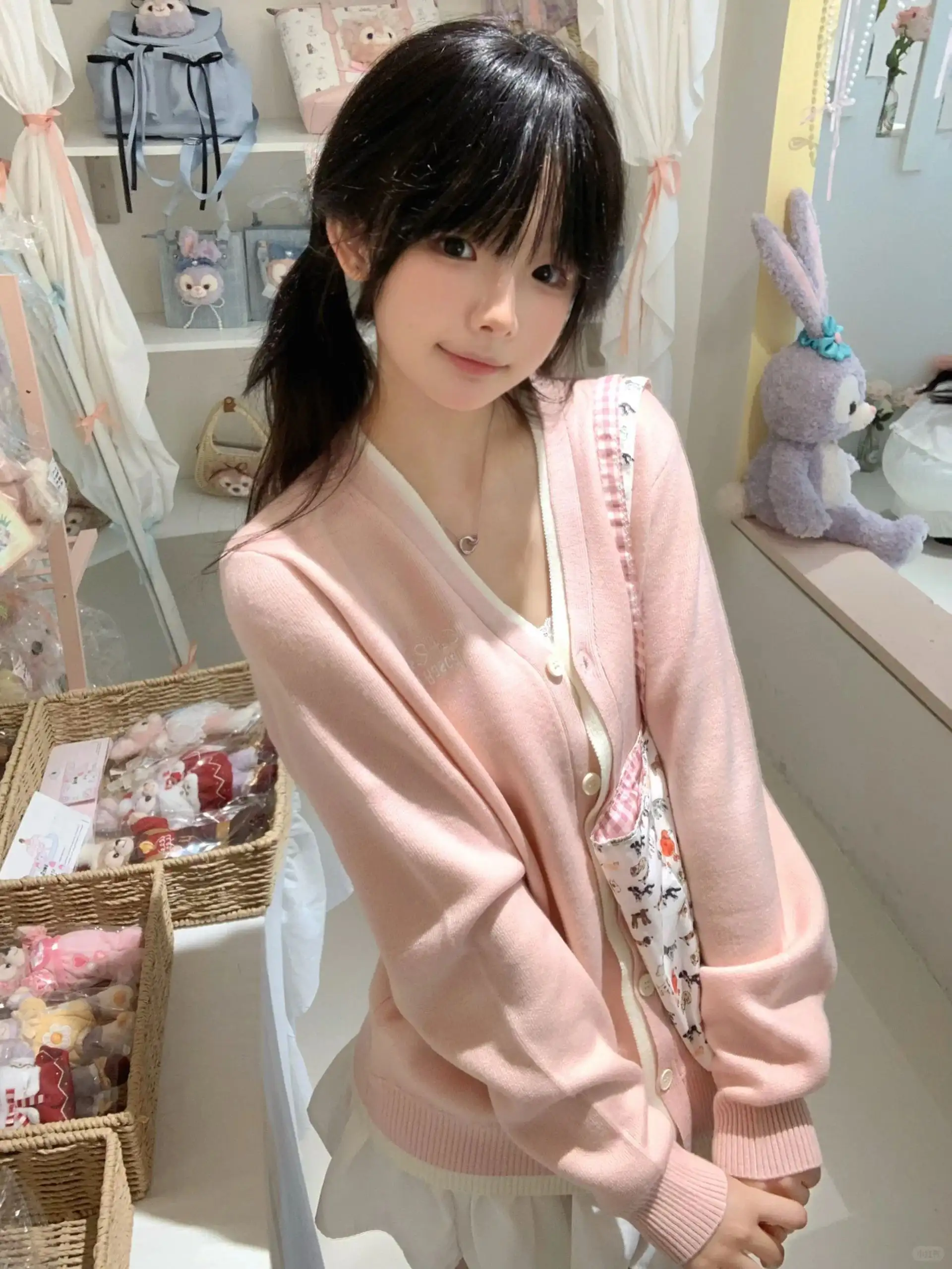 루즈핏 핑크 V넥 울 가디건 상세 이미지 8