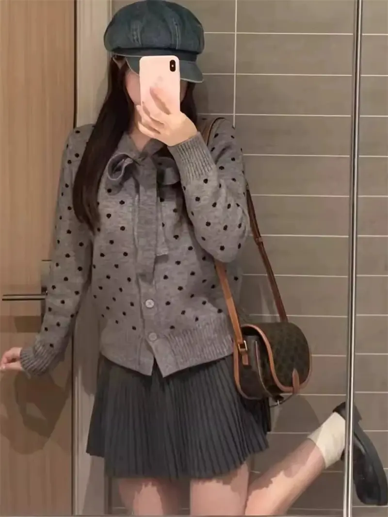 그레이 보타이 디테일 울 가디건 상세 이미지 4