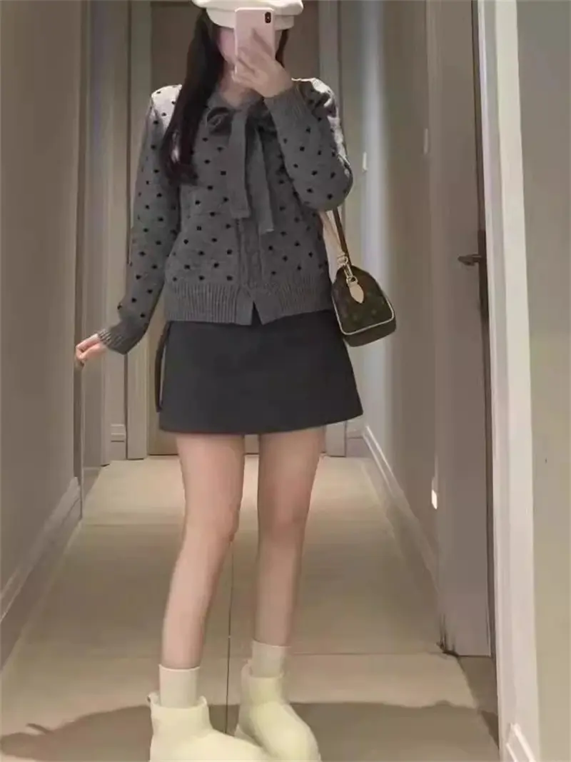 그레이 보타이 디테일 울 가디건 상세 이미지 7