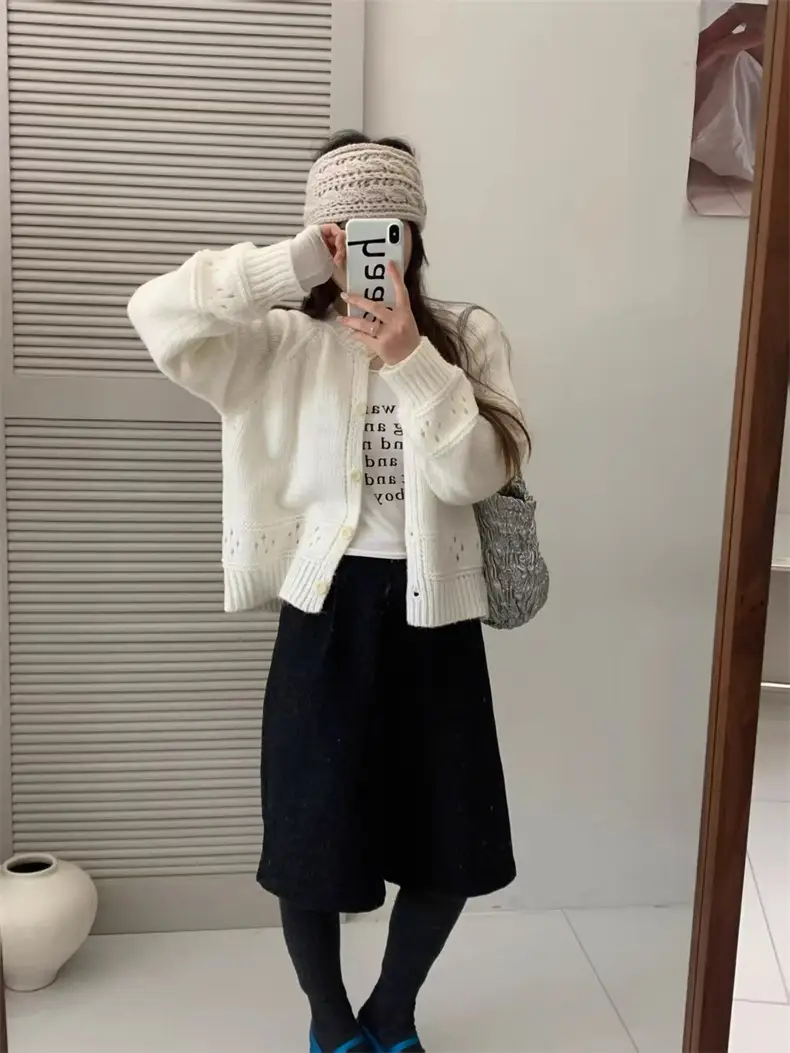러블리 레이스 라운드넥 울 가디건 상세 이미지 2