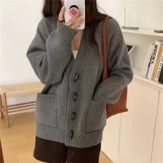 批发慵懒风V领单排扣毛衣开衫<b class='q'>女</b>外套韩版宽松<b class='q'>针织衫</b>上衣