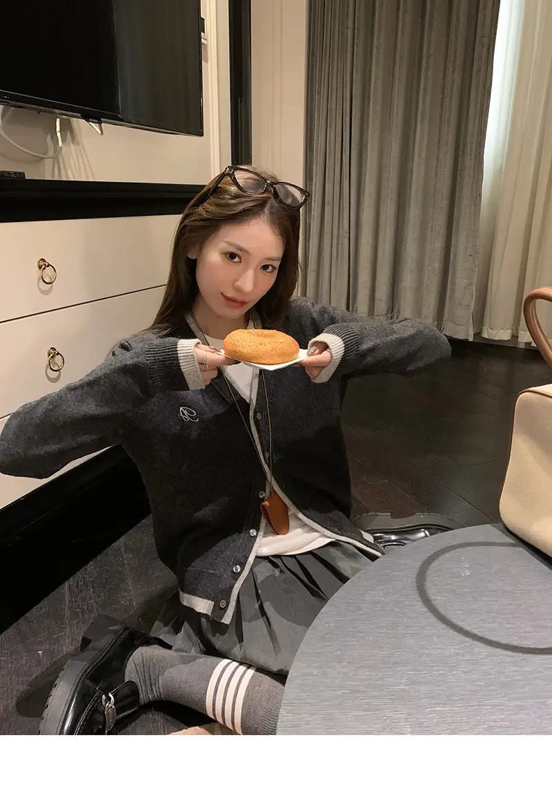 한국인기 루즈핏 울 니트 가디건 상세 이미지 7