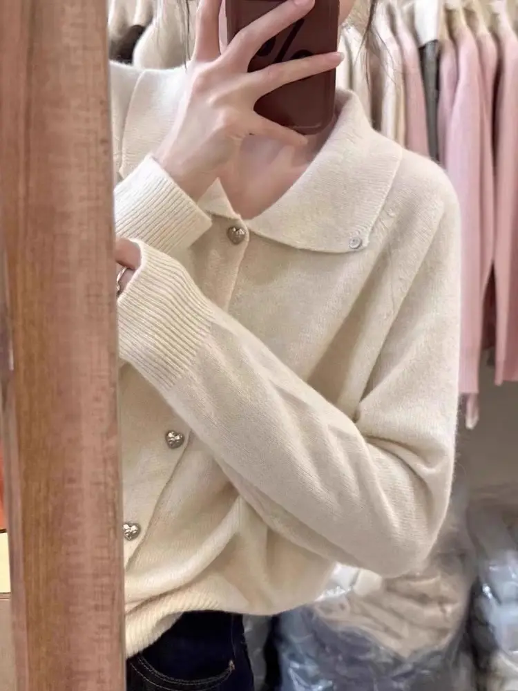 한국인기 폴드 칼라 하트 버튼 울 가디건 상세 이미지 4