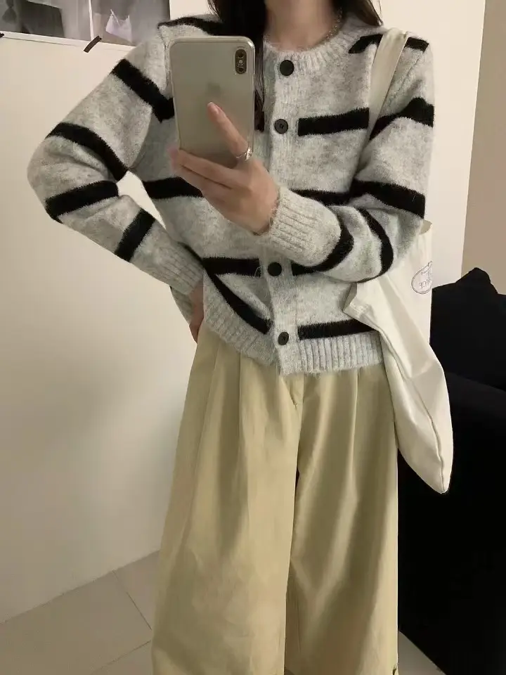 스트라이프 울 가디건 상세 이미지 2