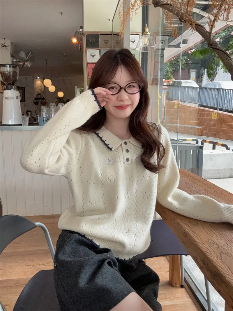 자수 폴로 칼라 니트 상세 이미지 11