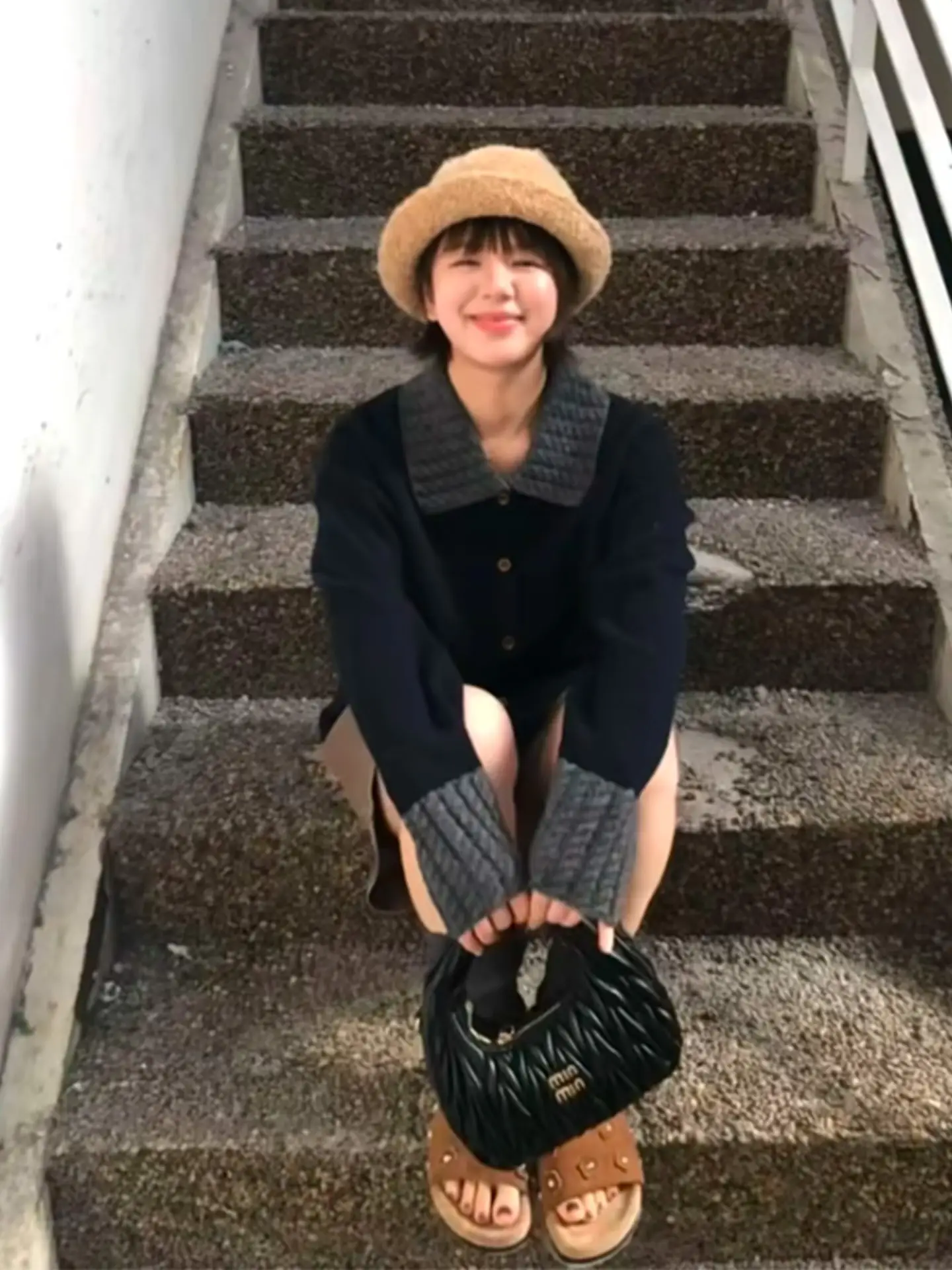 배색 스트라이프 폴드 칼라 울 카디건 상세 이미지 5