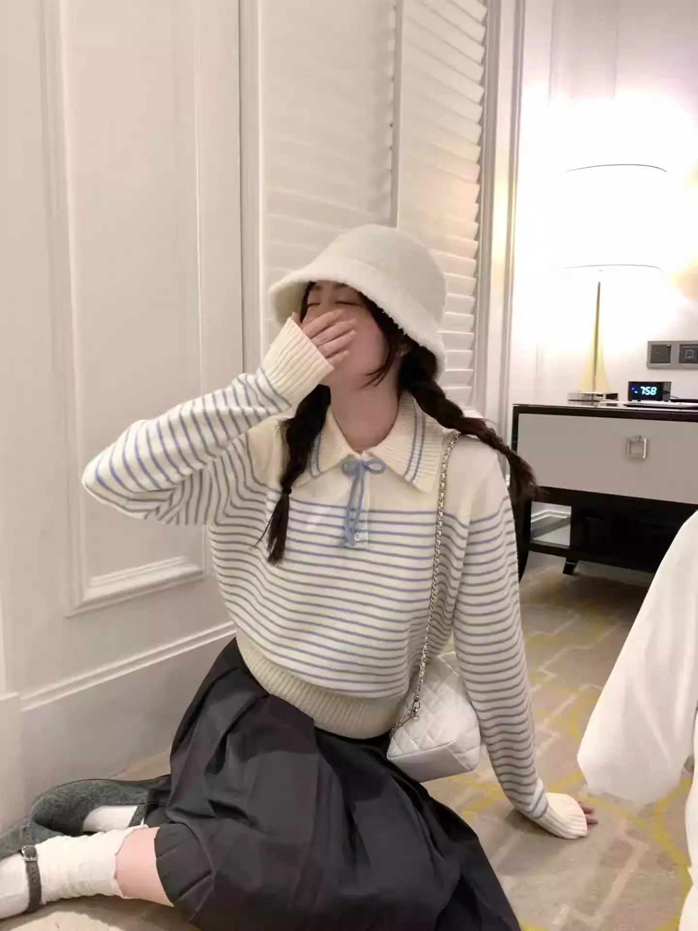 폴드 칼라 스트라이프 니트 상세 이미지 2
