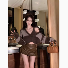 批发复古撞色条纹v领毛衣外套女装秋季拼接<b class='q'>马海毛</b>针织<b class='q'>开衫</b>美拉德上衣