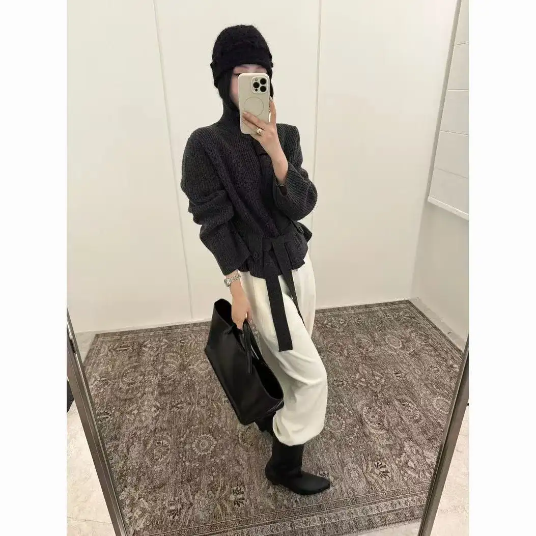 디자인 끈 디테일 스탠드 칼라 울 니트 카디건 상세 이미지 1