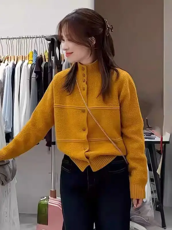 버튼 하이넥 울 가디건 상세 이미지 2