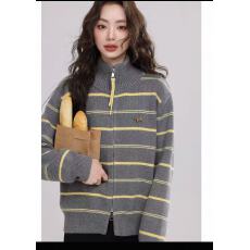 批发2025冬季新款韩系简约休闲高领条纹毛衣<b class='q'>外套</b>女款