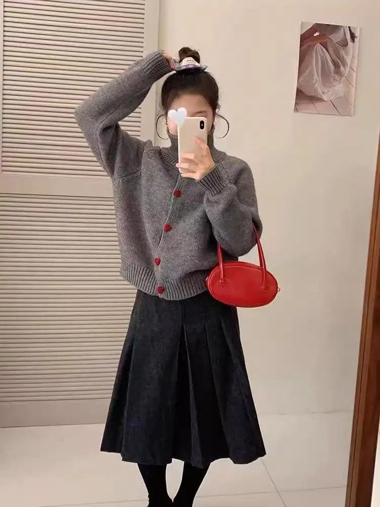 한국인기 폴드 칼라 하트 버튼 울 가디건 상세 이미지 2