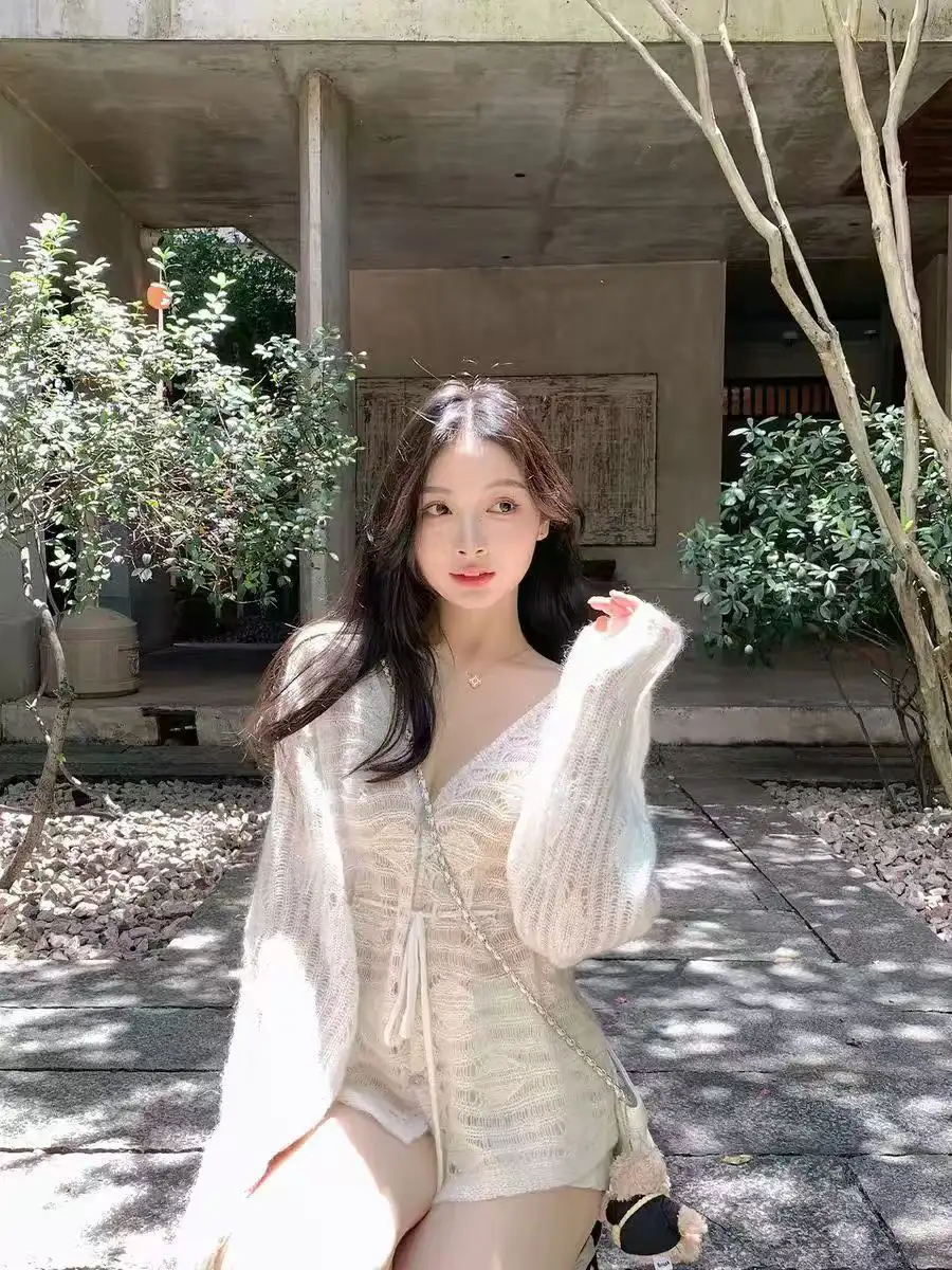 V넥 루즈핏 울 가디건 상세 이미지 2
