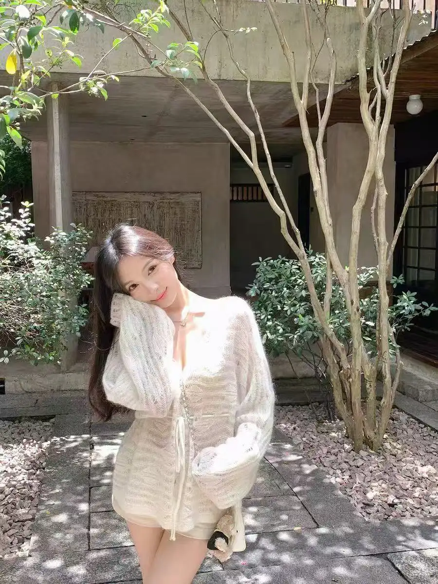 V넥 루즈핏 울 가디건 상세 이미지 4