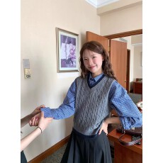 批发v领针织背心马甲女秋冬叠穿洋气减龄毛衣坎肩学院风外穿无袖毛衣